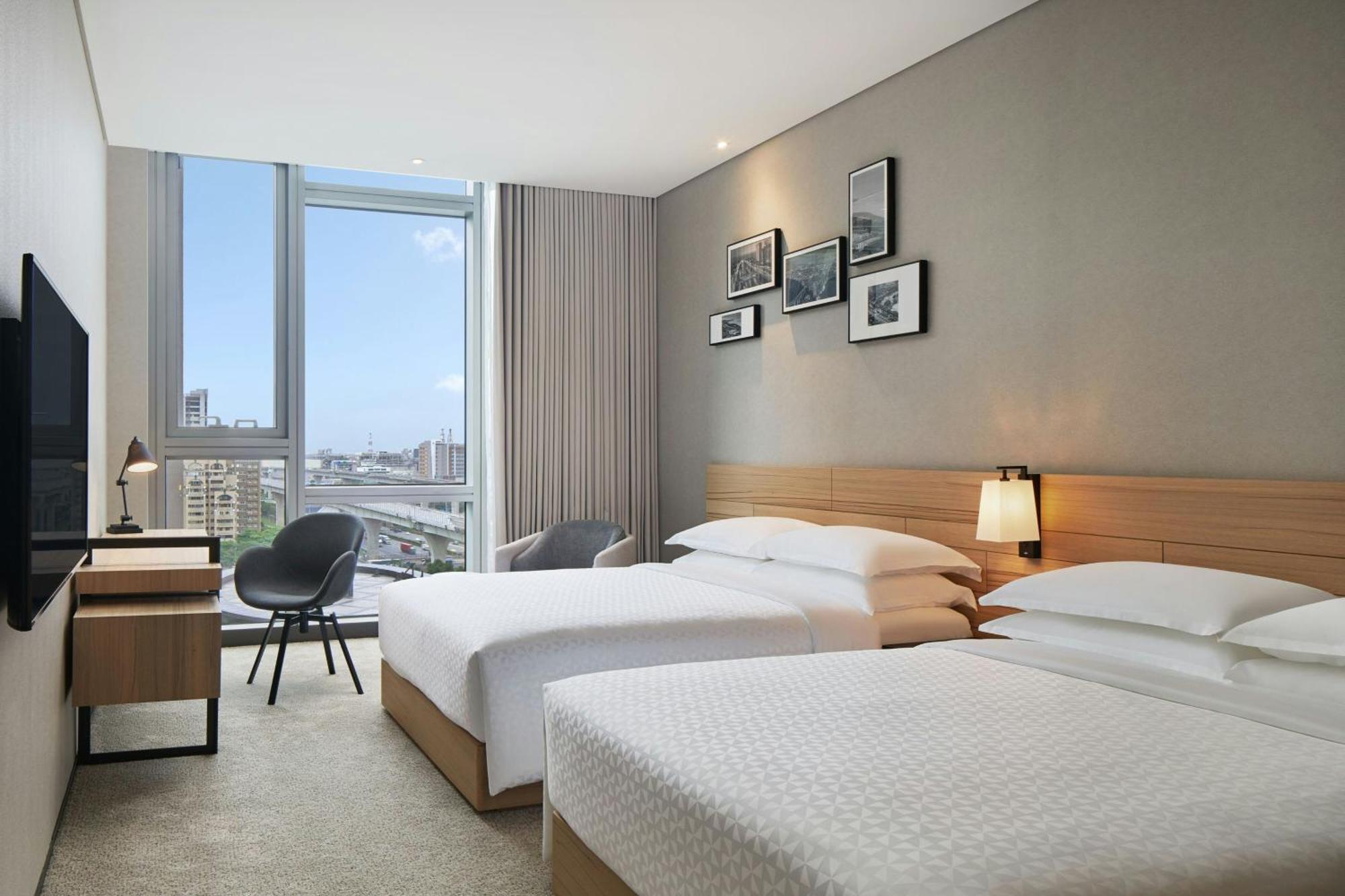 Four Points By Sheraton Линькоу Экстерьер фото