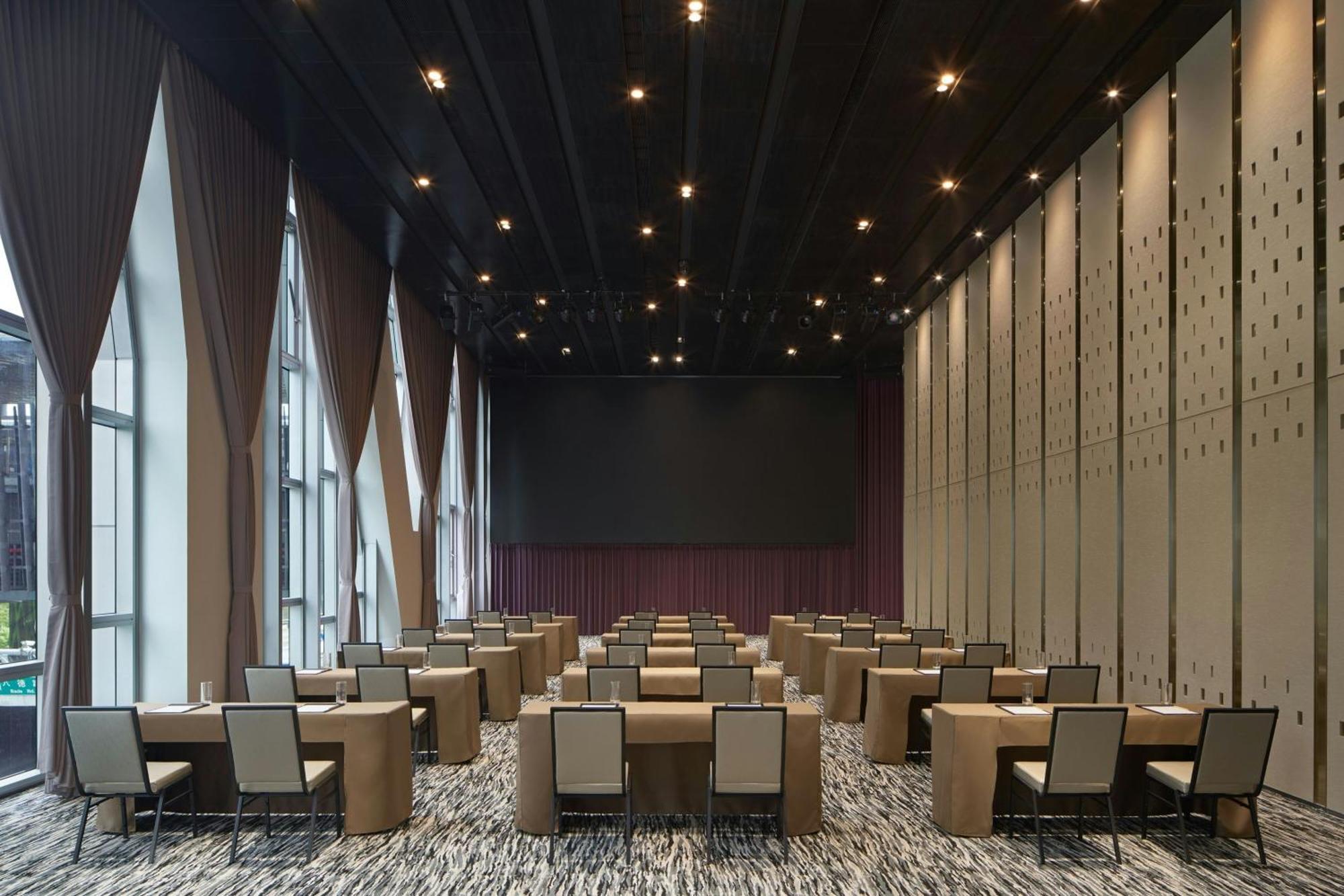 Four Points By Sheraton Линькоу Экстерьер фото
