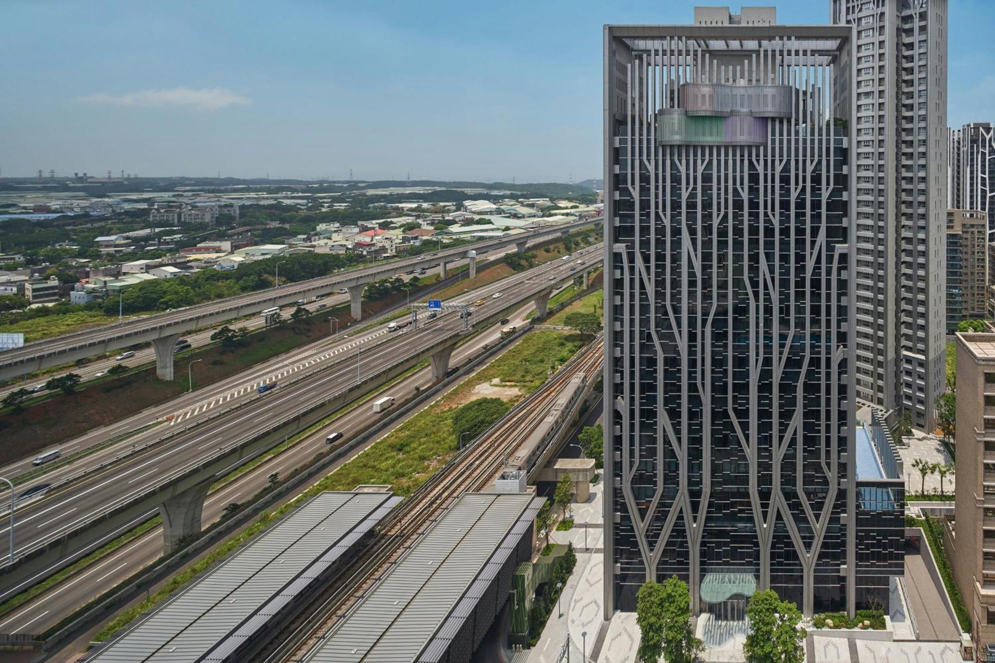 Four Points By Sheraton Линькоу Экстерьер фото