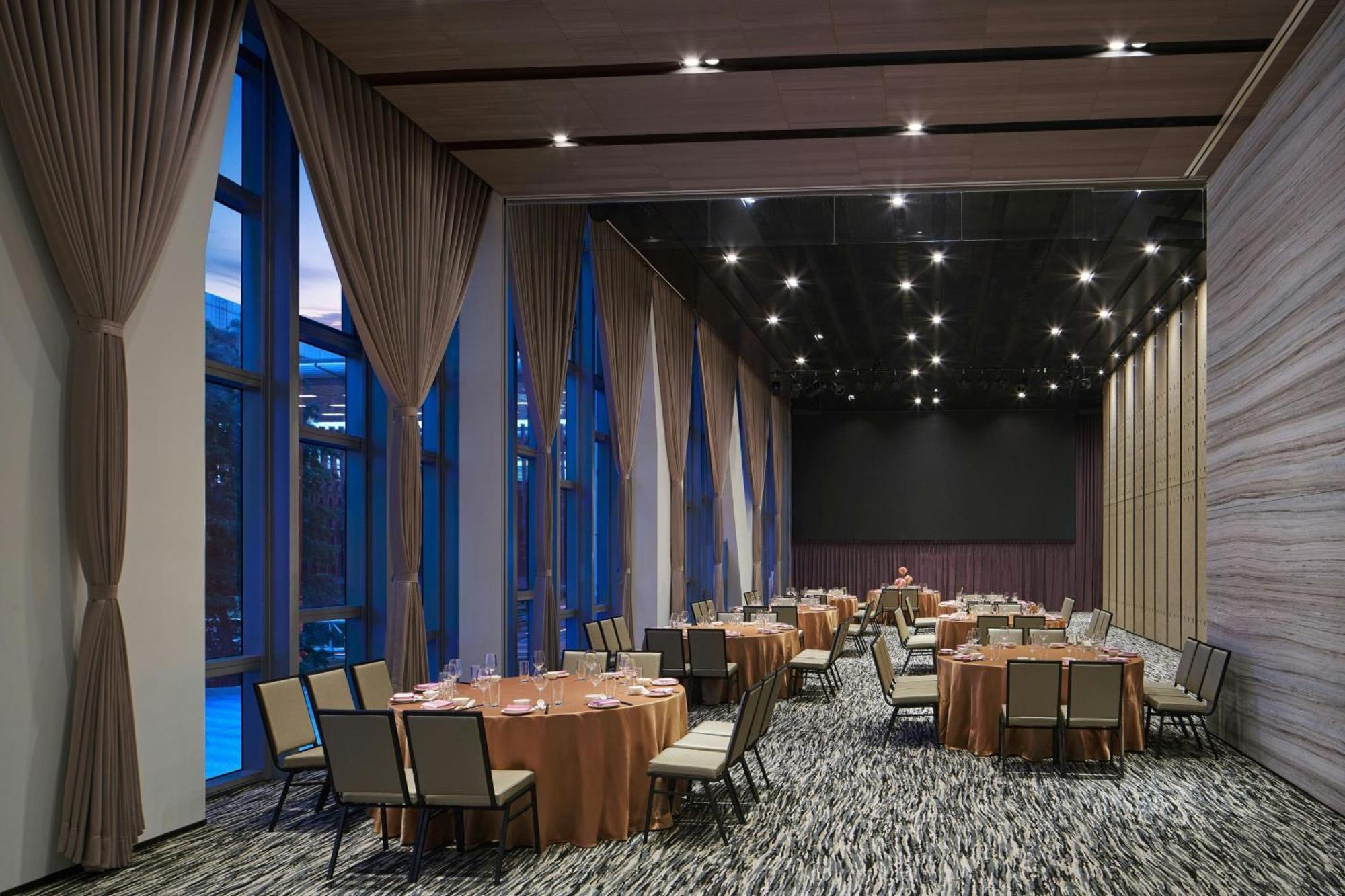 Four Points By Sheraton Линькоу Экстерьер фото